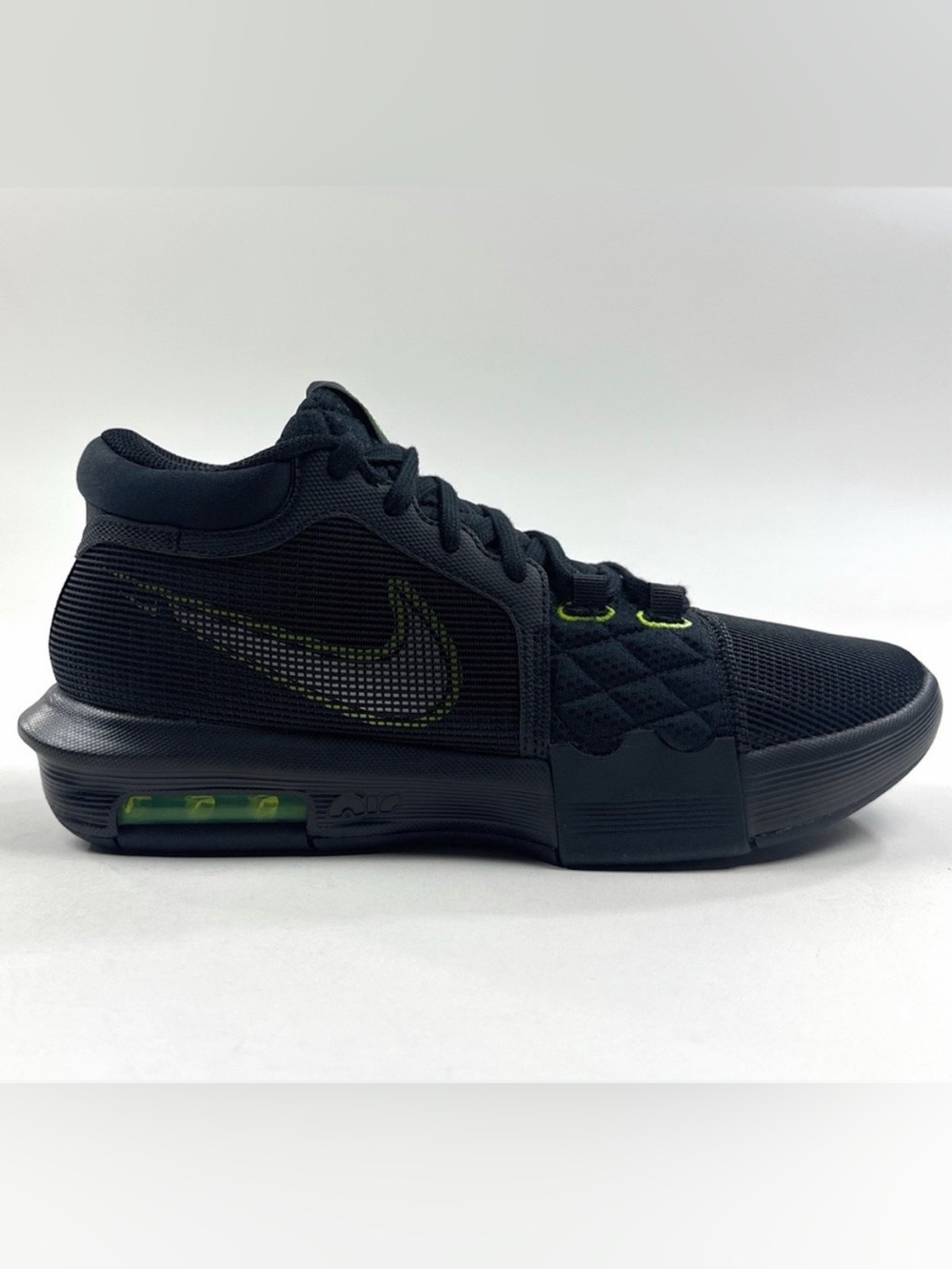 Nike LeBron Witness 8 VIII Black Volt Green Men Size 8 Shoes Sneakers FB2239-002